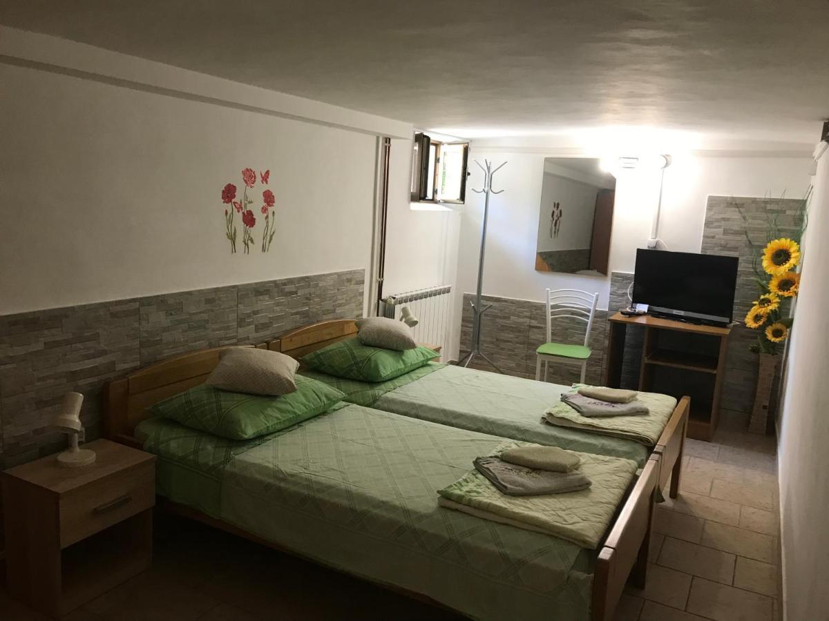 Apartmani Luiza Црес Екстер'єр фото